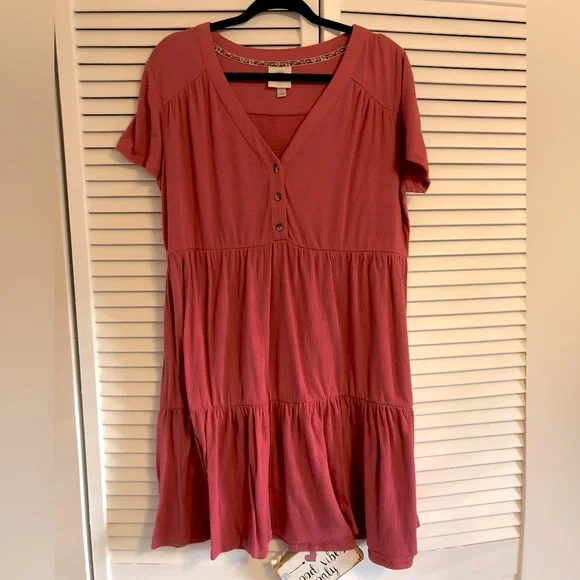 **LIKE NEW** Women’s Pink Sundress - Picture 1 of 5